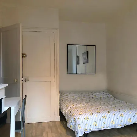 17m2 Pres Des Champs-elysees